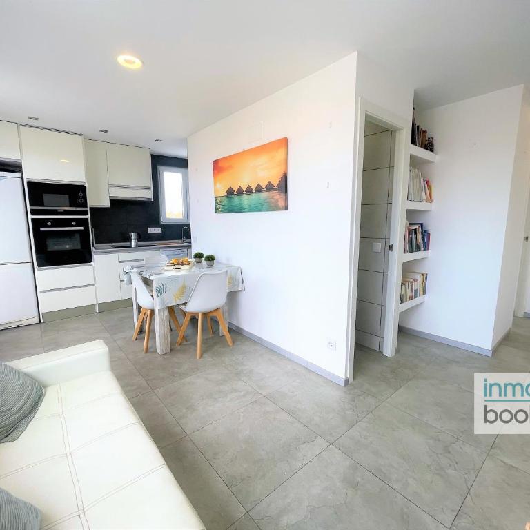Family Carolina Salou, climatizado y con barbacoa - Two-Bedroom Apartment - 22