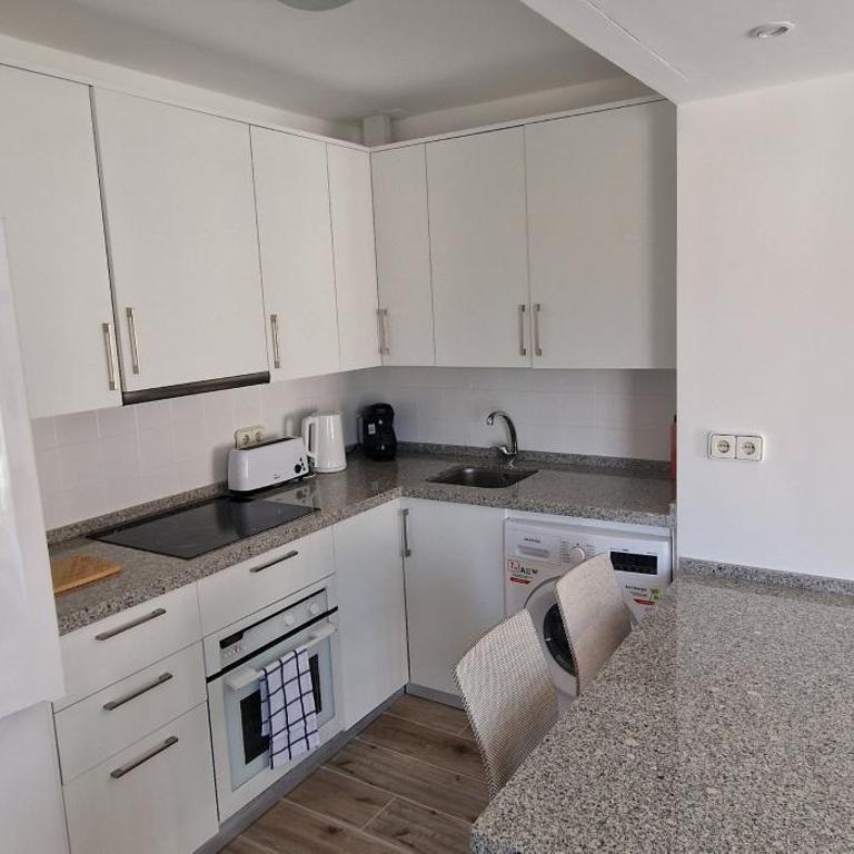 Large 1 Bedroom Apartment Close To Puerto Banus - Apartamento de 1 dormitorio - 7