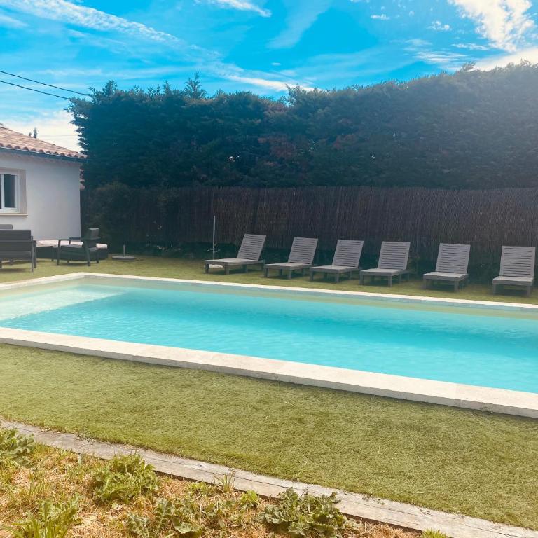 La Maison d à côté 8 à 10 personnes - Maison 4 Chambres - 8