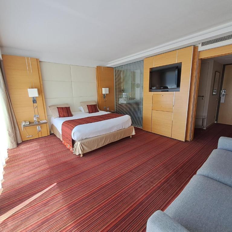 Le Churchill Hôtel & Spa - Chambre Lit King-Size - Accessible aux Personnes à Mobilité Réduite - 1