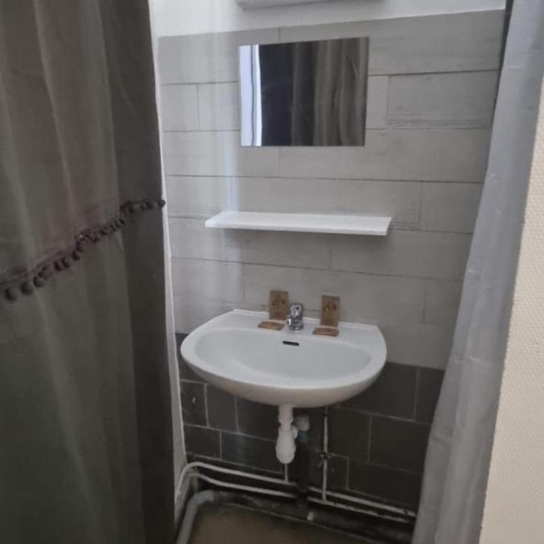 Hotel Aboukir - Chambre Double avec Toilettes Communes - 5