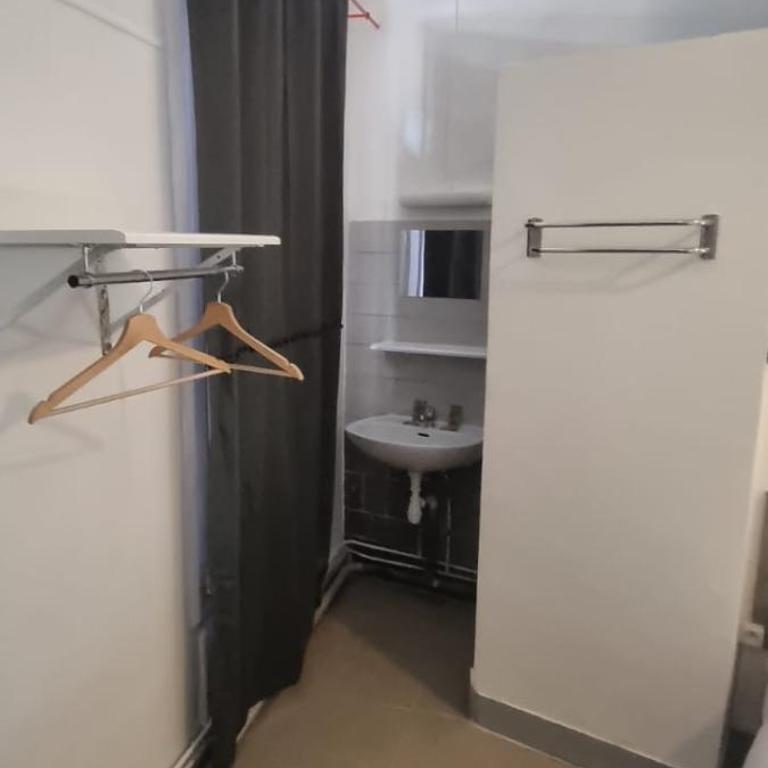 Hotel Aboukir - Chambre Double avec Toilettes Communes - 6