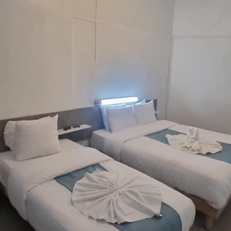 Hotel Aboukir - Chambre Triple avec Toilettes Communes - 1