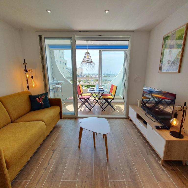La Perle du Fidji sur le Port avec Parking privé CLIM Wifi - ROSSIconciergerie - Linge en option - Apartment mit 2 Schlafzimmern - 2