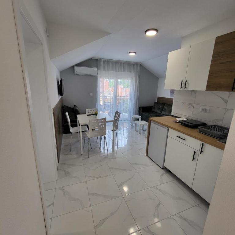 Vila Pčelica Petra - Apartman - 4