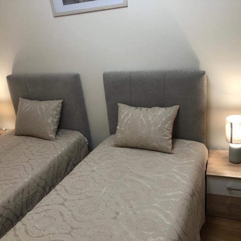 SunshineLiving, Bar - Two-Bedroom Apartment - 22