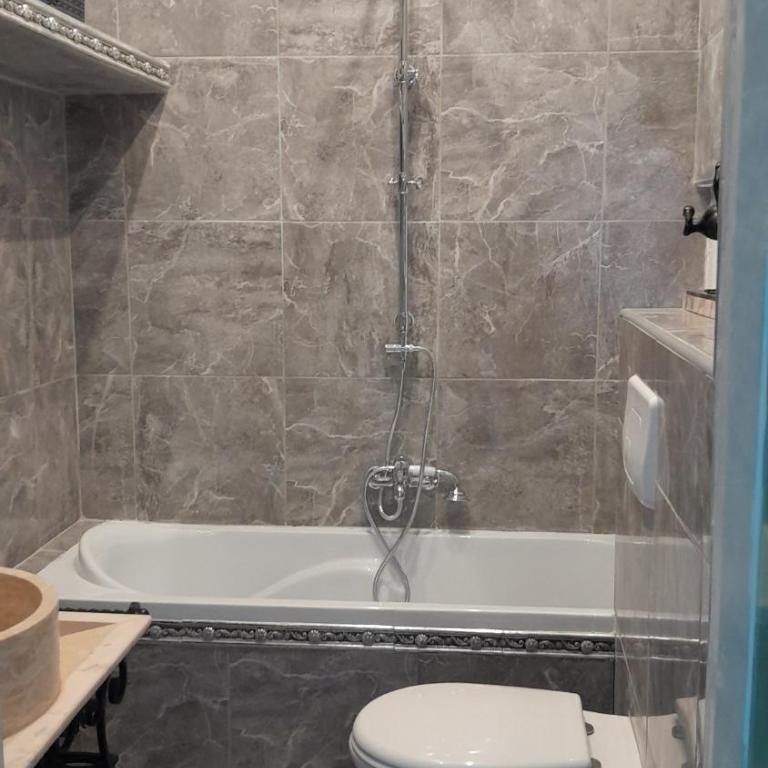 Appartement authentique au bord du fleuve Hérault - Appartement 1 Chambre - 8