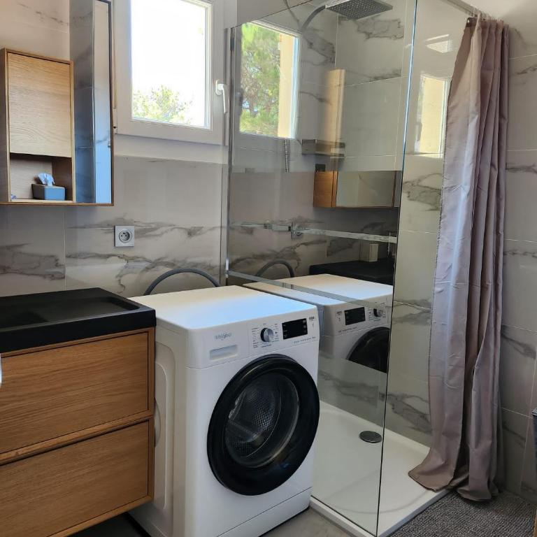 T3 avec magnifique vue montagne, 3 étoiles, piscine et parking, clim - Appartement 2 Chambres - 16