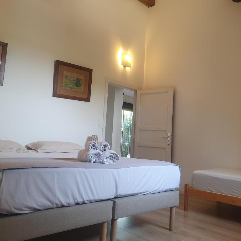 Mas Miraflors - Three-Bedroom House - 32