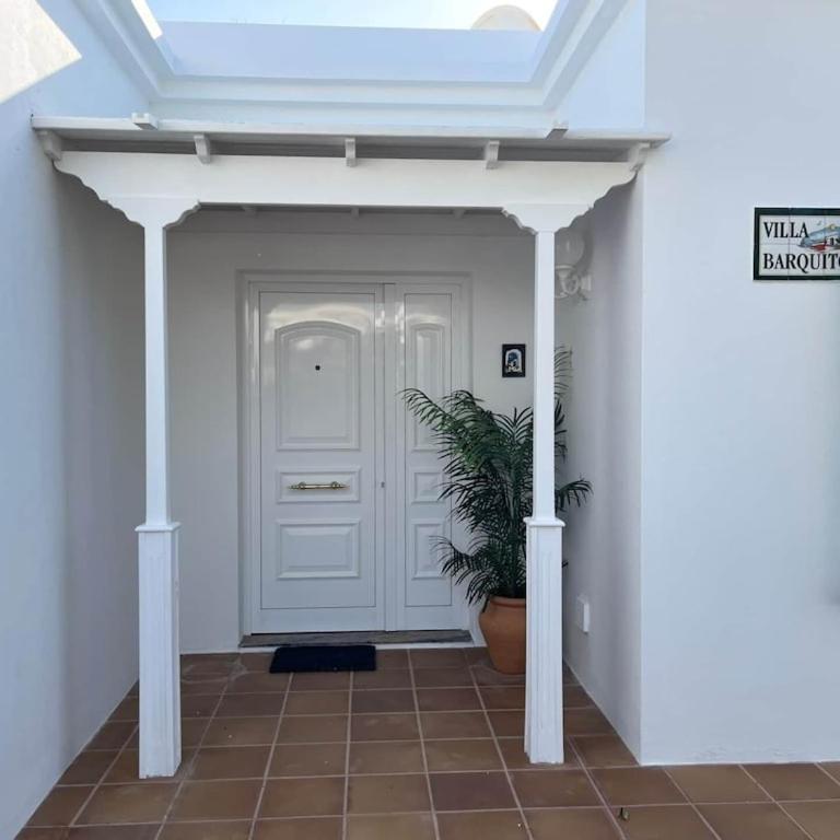 VILLA BARQUITO by JK Lanzarote - Three-Bedroom Villa - 17