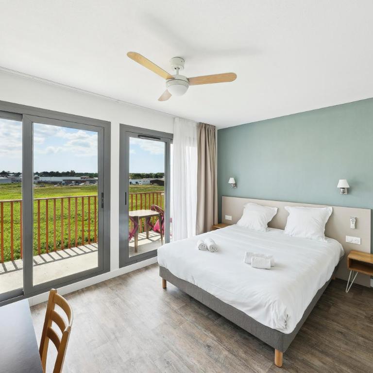 All Suites Appart Hôtel - Bassin d'Arcachon - Dune du Pilat - Appartement avec 1 Lit double, 2 Lits Simples et Canapé-Lit - 2