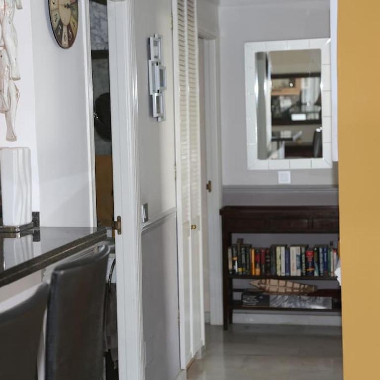 Stylish, Spacious apartment with sea view - Three-Bedroom Apartment - 14