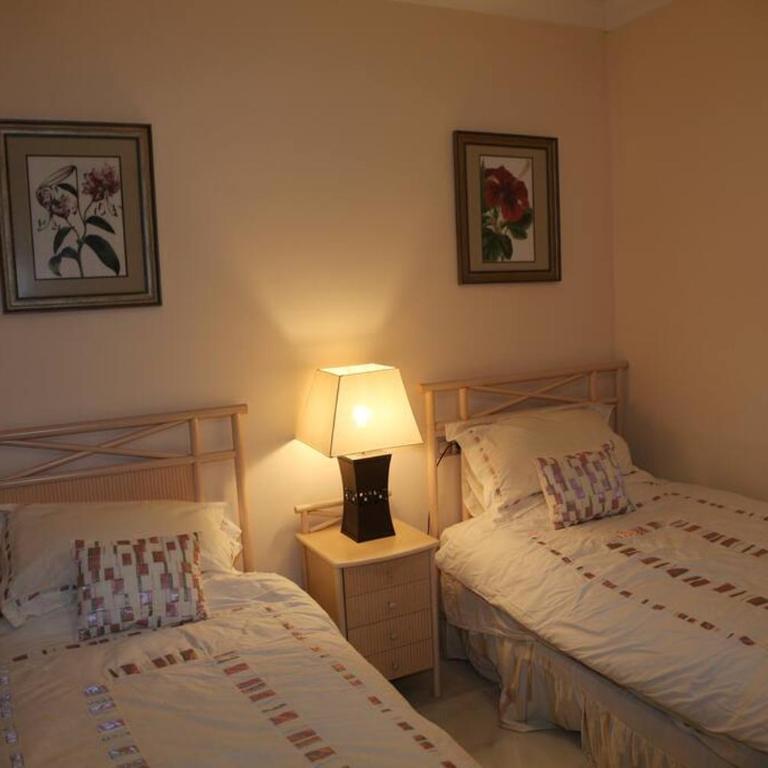 Stylish, Spacious apartment with sea view - Three-Bedroom Apartment - 15