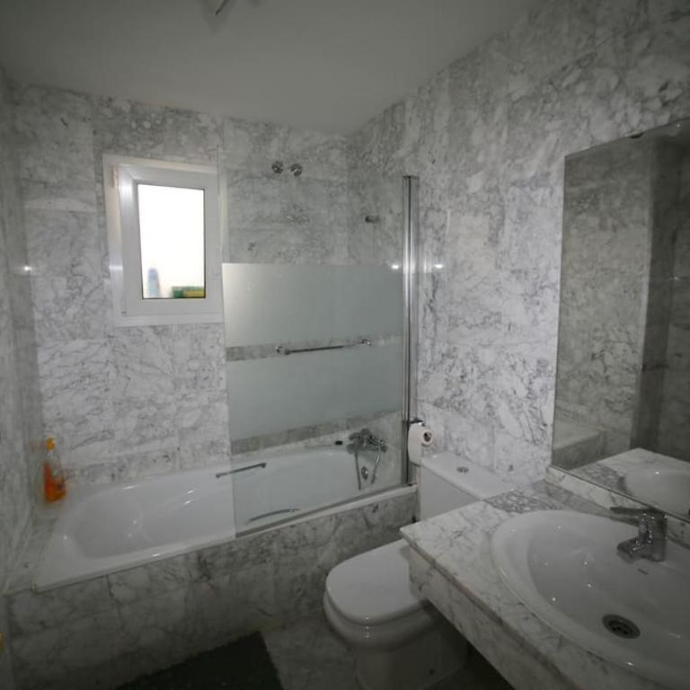 Stylish, Spacious apartment with sea view - Three-Bedroom Apartment - 19