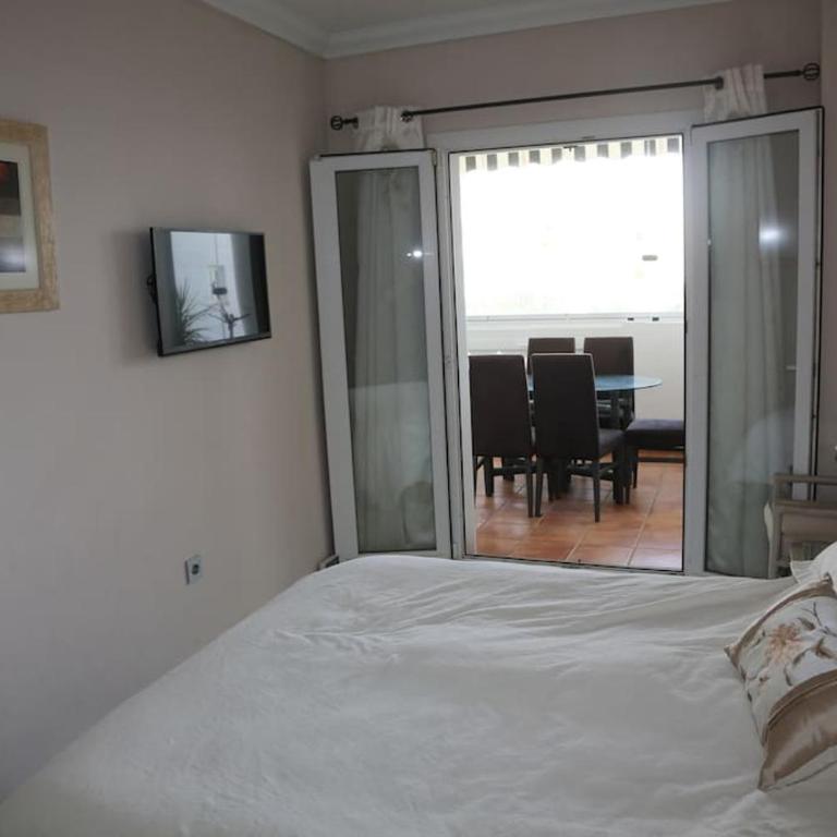 Stylish, Spacious apartment with sea view - Three-Bedroom Apartment - 23