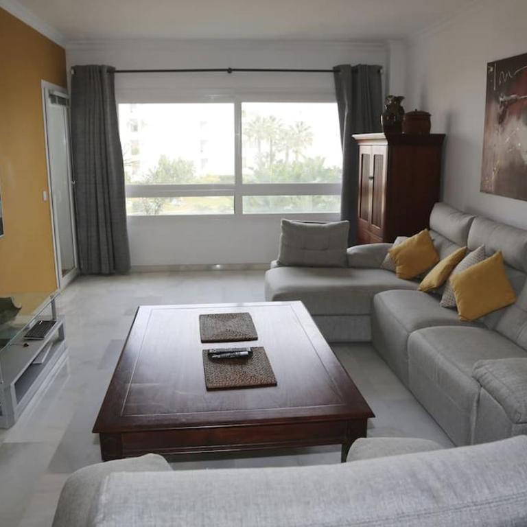 Stylish, Spacious apartment with sea view - Three-Bedroom Apartment - 24