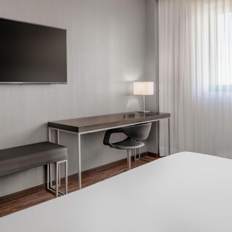AC Hotel by Marriott Pisa - Camera Standard con Letto King-Size - 2