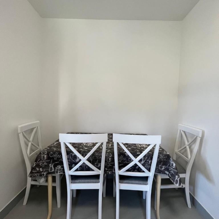 Sunny apartment - One-Bedroom Apartment - 7
