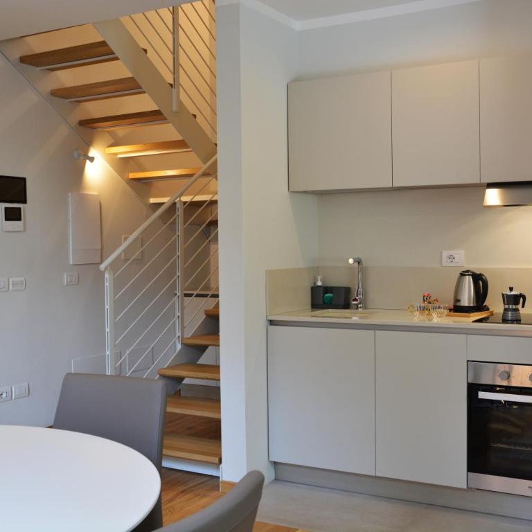 Chic Stay Boutique Apartments - Appartamento su 2 Livelli con Vista - 15
