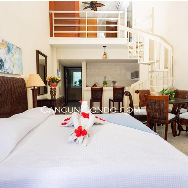 2 Story Oceanfront Penthouses on Cancun Beach! - Penthouse Apartment - 7