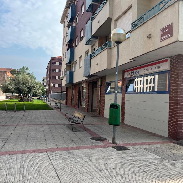 POOL AND CONFORT 3 habitaciones y garaje By apartamentos Logroño - Apartamento de 3 dormitorios - 23