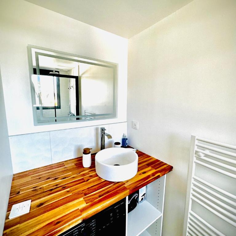 LOGODEN - Appartement TOUT CONFORT 2 Chambres, proximité gare, parking privé - Appartamento con 2 Camere da Letto - 15