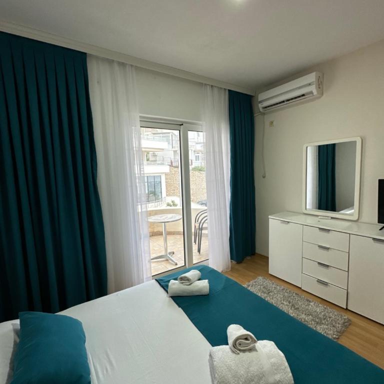 Molla Apartments - Dvokrevetna Soba sa Bračnim Krevetom i Balkonom - 2
