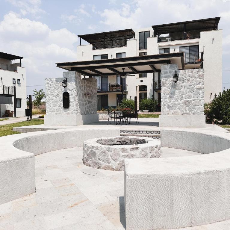 Hermoso depto con alberca en el condo La Luminaria Casonas y Villas - Apartamento de 2 dormitorios - 68