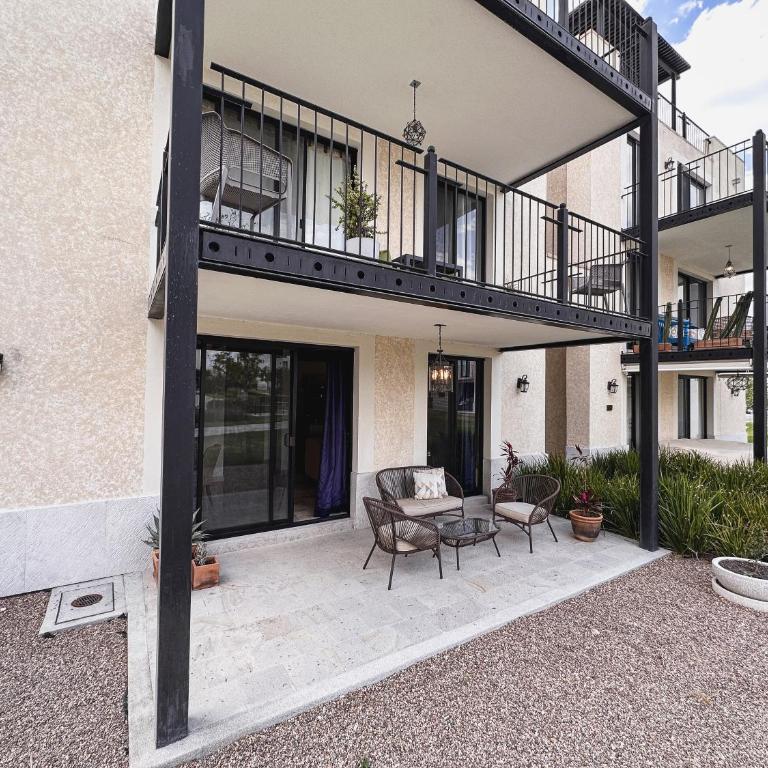Hermoso depto con alberca en el condo La Luminaria Casonas y Villas - Apartamento de 2 dormitorios - 58
