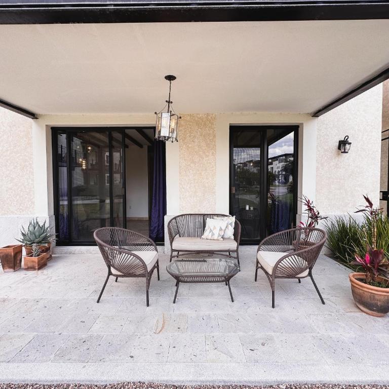Hermoso depto con alberca en el condo La Luminaria Casonas y Villas - Apartamento de 2 dormitorios - 55
