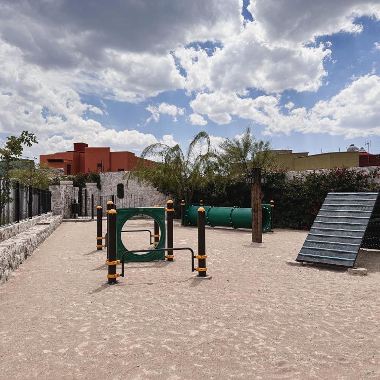 Hermoso depto con alberca en el condo La Luminaria Casonas y Villas - Apartamento de 2 dormitorios - 71