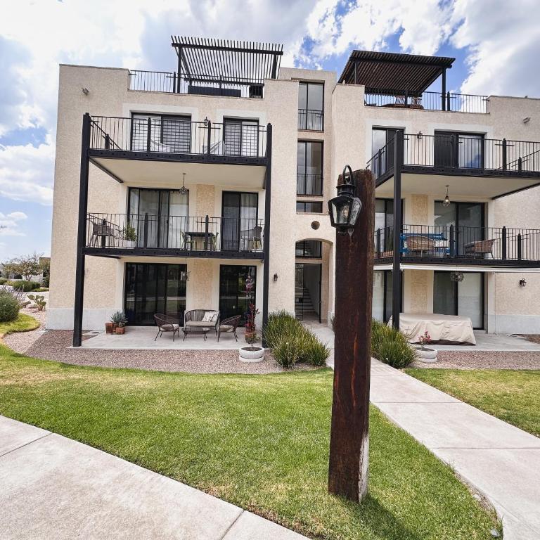 Hermoso depto con alberca en el condo La Luminaria Casonas y Villas - Apartamento de 2 dormitorios - 12