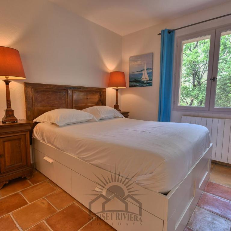 SERENITY Villa for 8 By Sunset - Villa - 8