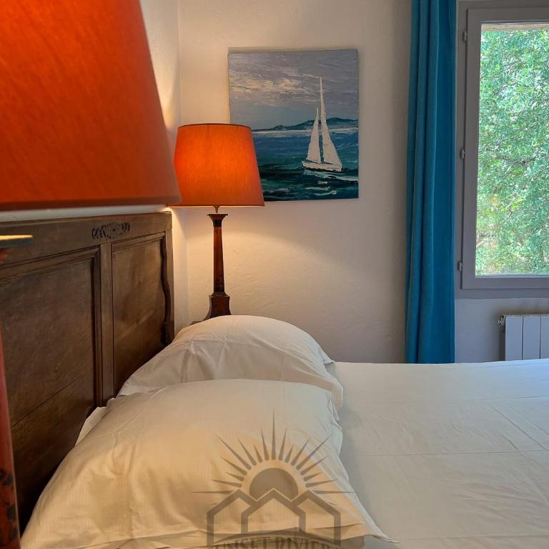 SERENITY Villa for 8 By Sunset - Villa - 63
