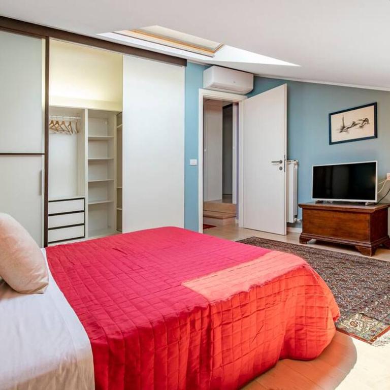 enJoyHome - Appartamento di pregio con garage - Appartamento con 2 Camere da Letto - 25