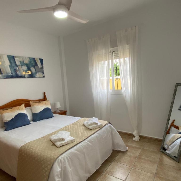 Alojamiento Rural Al´Mare - Habitación Familiar con baño privado - 1