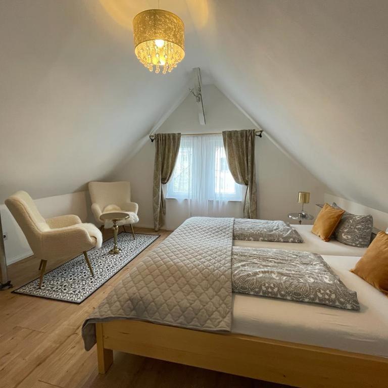 Boutique Haus Sissi - Apartment mit Dusche - 14
