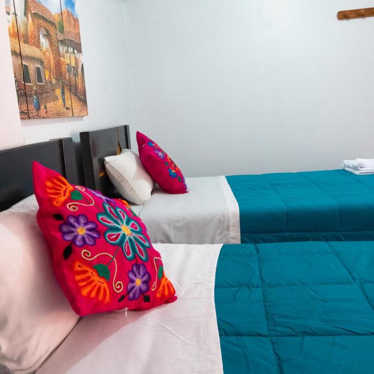 Hospedaje Alqamary - Habitación Doble con baño privado - 4