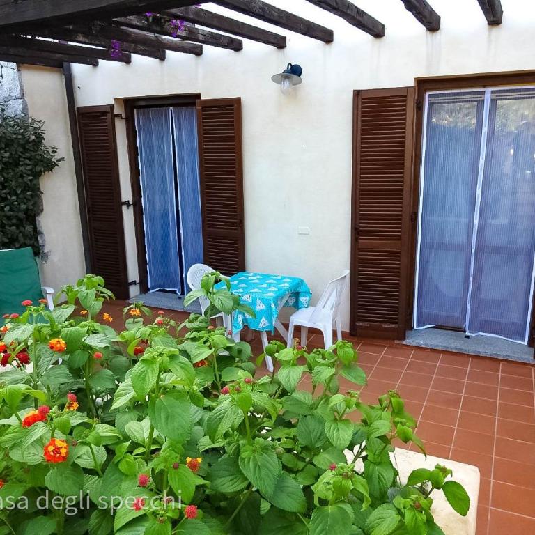 La Casa Degli Specchi-villetta con due giardini - Casa con 2 Camere da Letto - 35