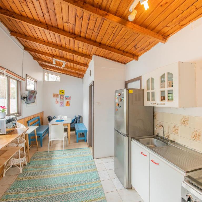 Cabaña En la Playa - Two-Bedroom House - 2