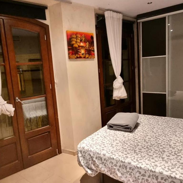 Apartamentos Salamanca - Two-Bedroom Apartment - 1
