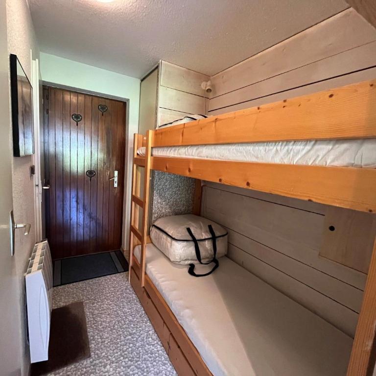 Chaleureux 2 pièces, 4 pers, terrasse et parking - FR-1-198-256 - Appartement - 5