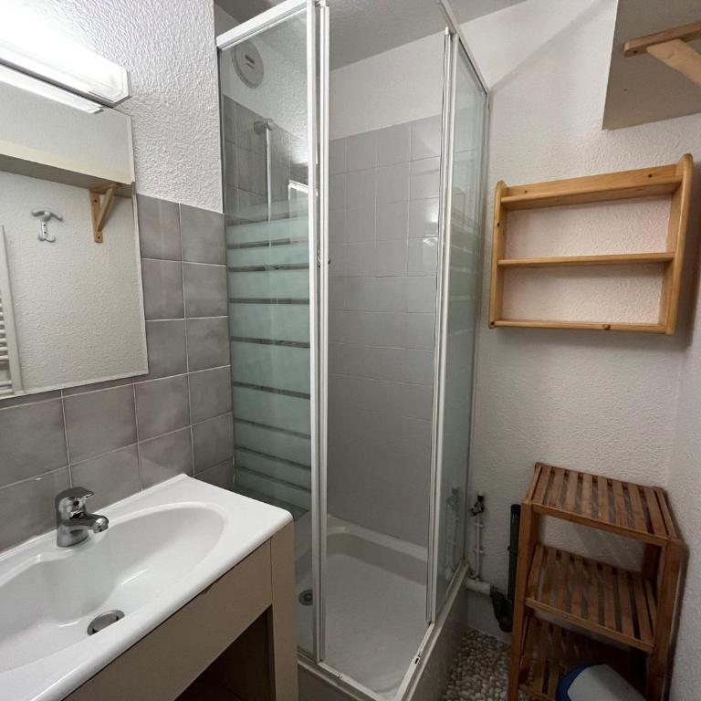 Chaleureux 2 pièces, 4 pers, terrasse et parking - FR-1-198-256 - Appartement - 7