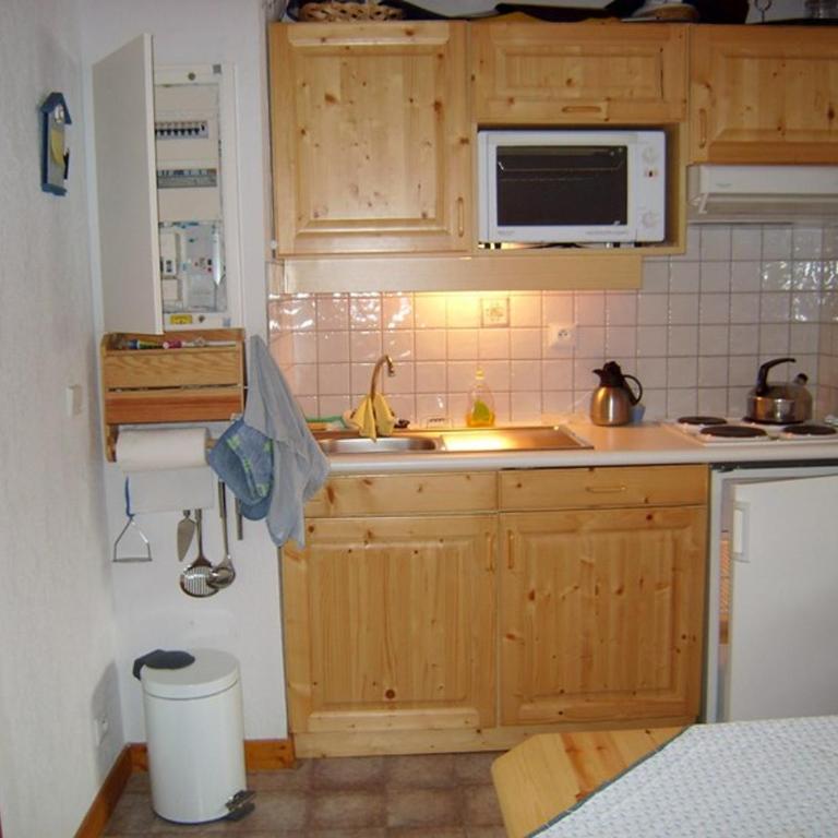 Appartement 3 pièces, 4 pers, skis aux pieds, balcon, parking, proche village - Appartement 2 Chambres - 2