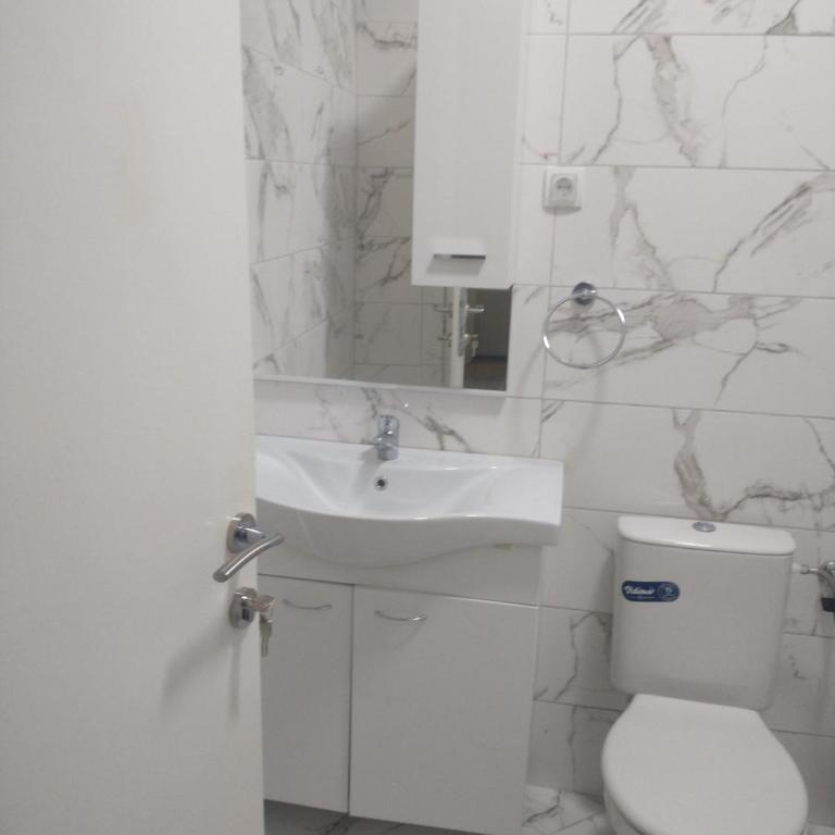 Marysol 5 - Two-Bedroom Apartment - 4