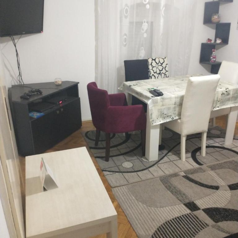 Marysol 5 - Two-Bedroom Apartment - 13