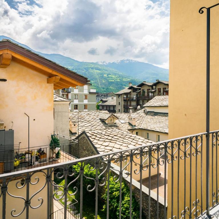 Aosta Holiday Apartments - Sant'Anselmo - Apartment with Balcony - 2