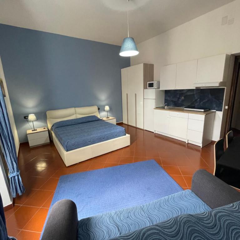 Dante Rooms - Camera King - 5