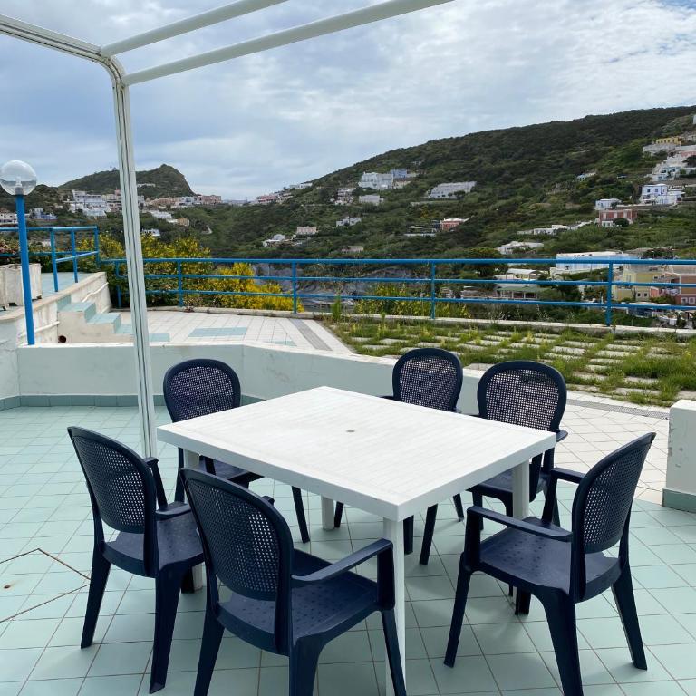 Magi - Appartamenti Maga Circe - Appartamento con 2 Camere da Letto e Terrazza (6 Adulti) - 15