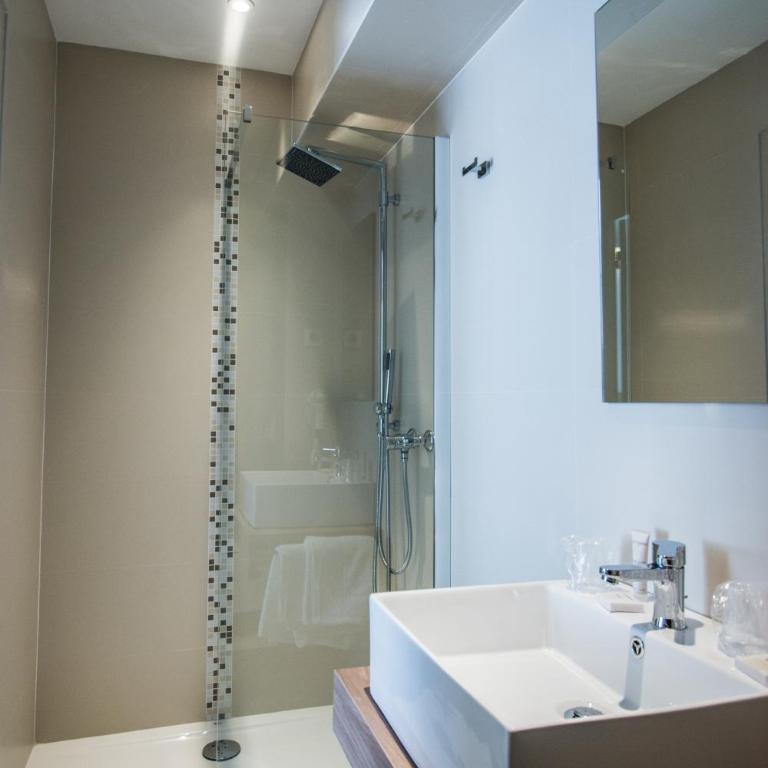 Hotel Les Voyageurs - Chambre Lits Jumeaux - 2